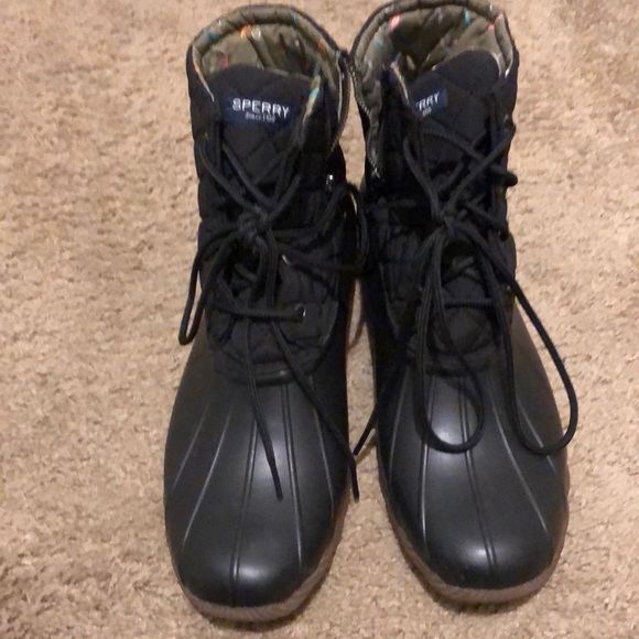 Sperry Shoes - Women’s Sperry Rubber ankle boots size 11